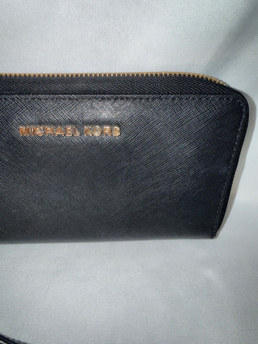 Michael Kors Jet Set Travel Large Saffiano Leather Zip Around Wallet Wristlet - Picture 4 of 9